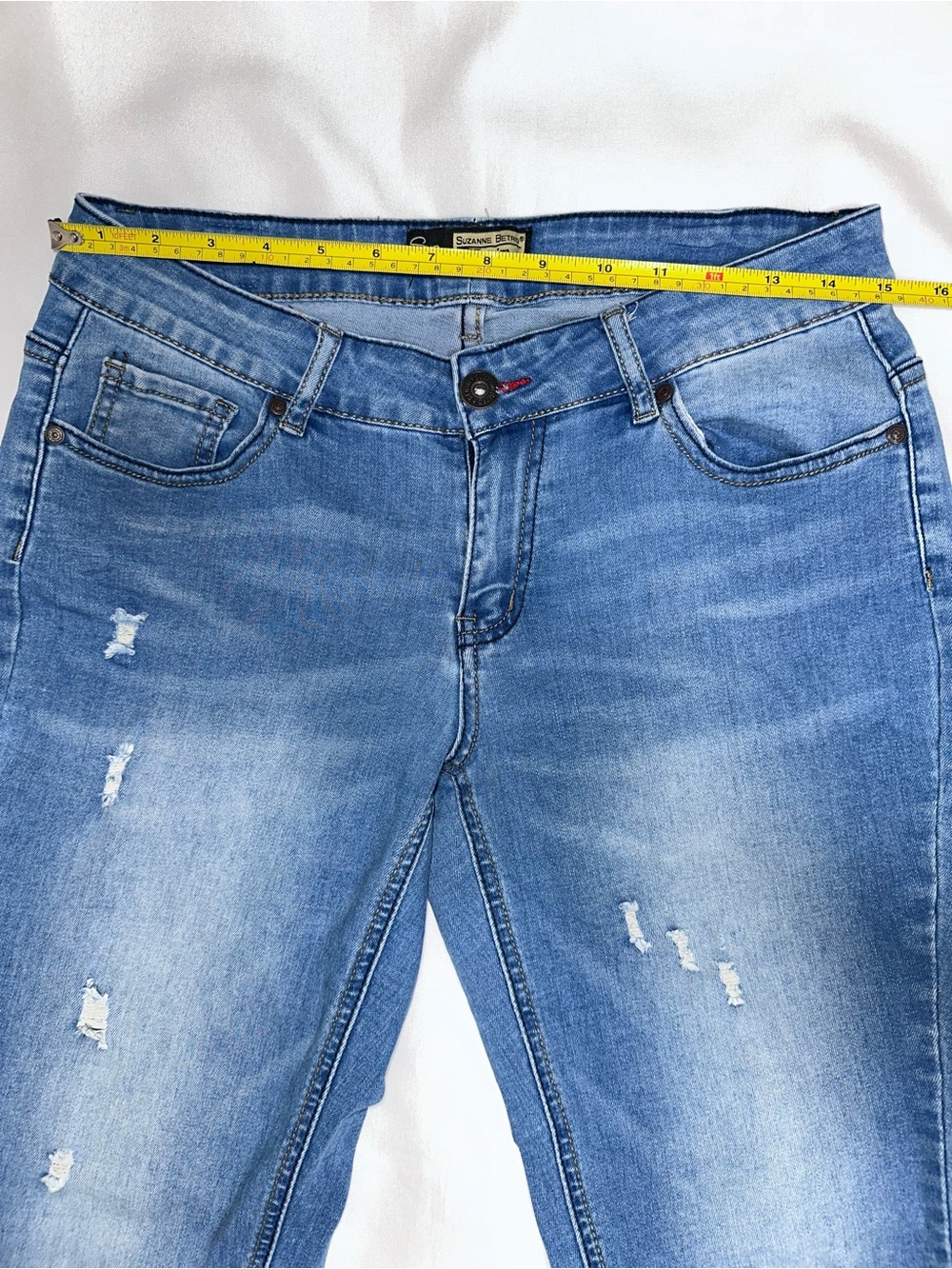 Suzanne Betro Light Blue Distressed Women’s Jeans size 8 skinny - Picture 4 of 7